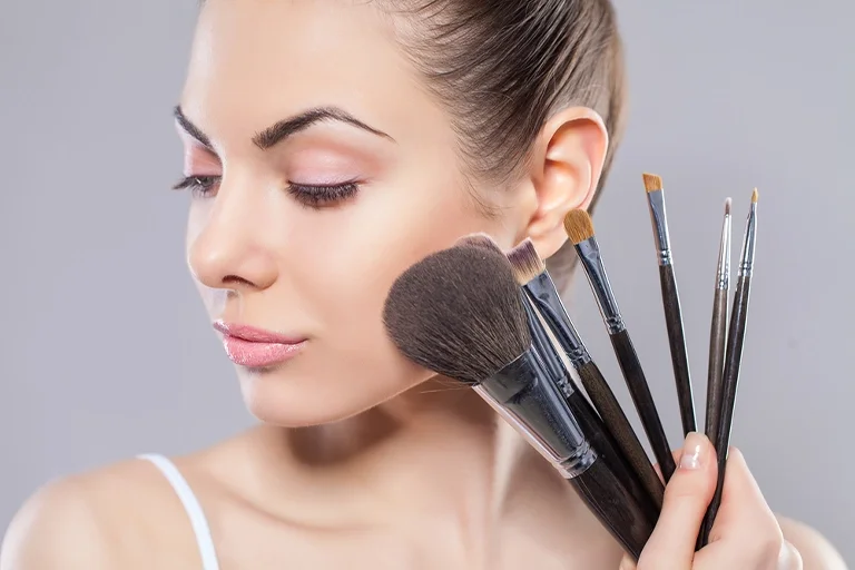 انواع برس و تجهیزات آرایشی